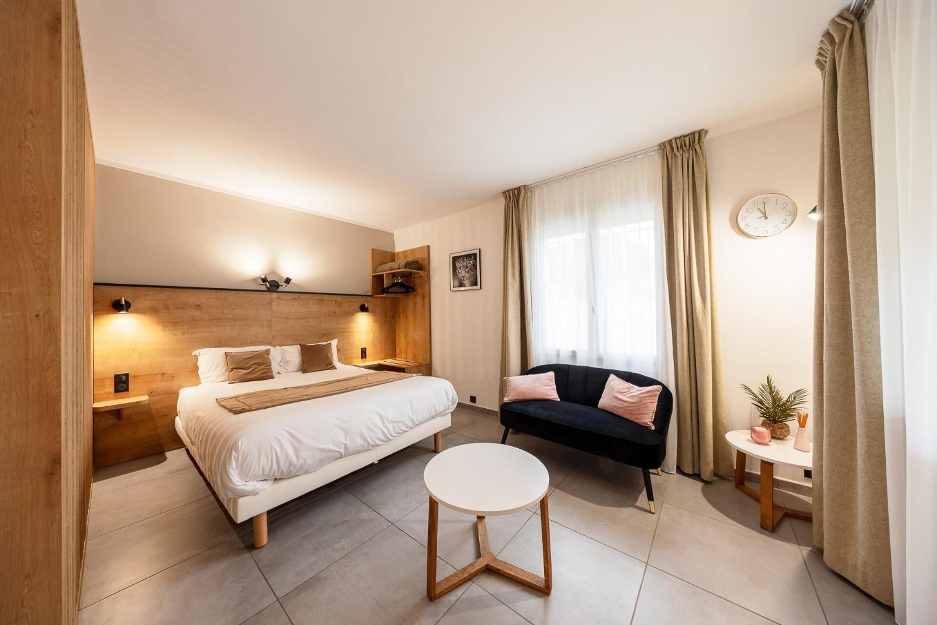 The Originals City, Hotel Azur, Fos-Sur-Mer Esterno foto